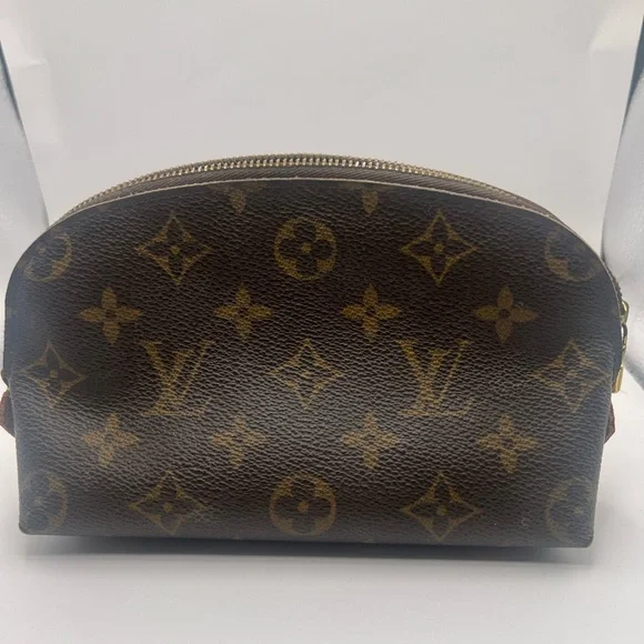Louis Vuitton Cosmetic Monogram Pouch - Picture 10 of 16
